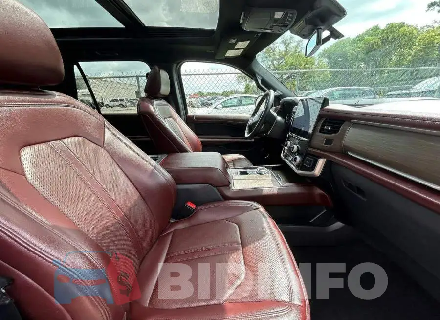 1FMJK1K81REA56614 Photo# 5