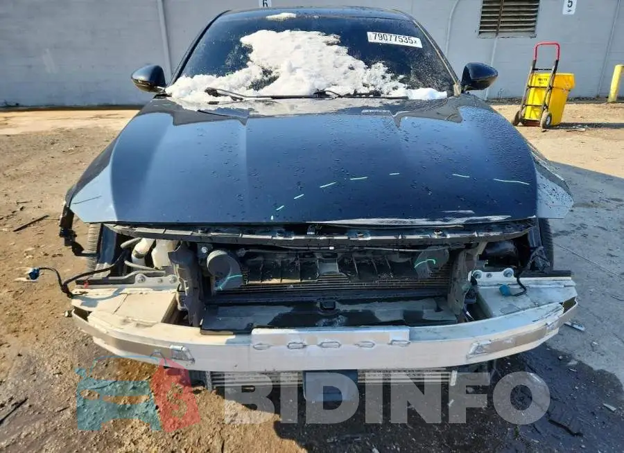 1HGCV1F38KA113554 Photo# 5