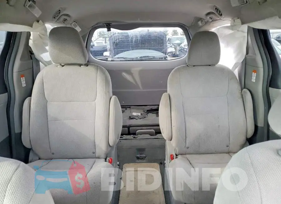 5TDZZ3DCXKS976225 Photo# 10