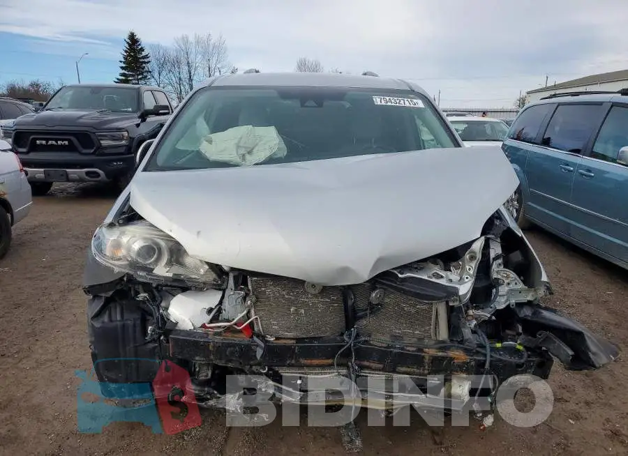 5TDZZ3DCXKS976225 Photo# 5