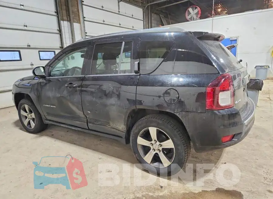 1C4NJDEB7HD100749 Photo# 2