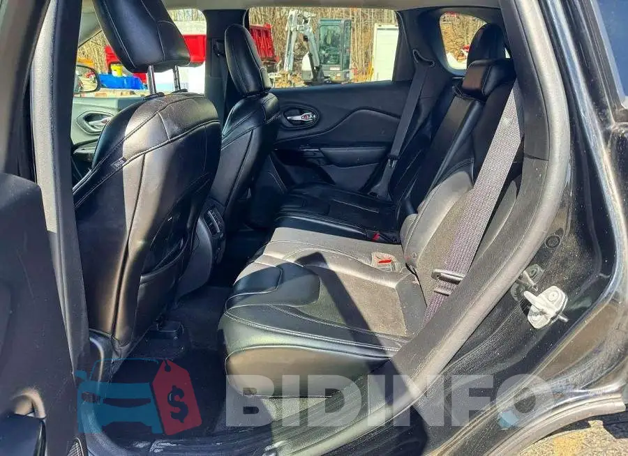 1C4PJMLB3KD417575 Photo# 12