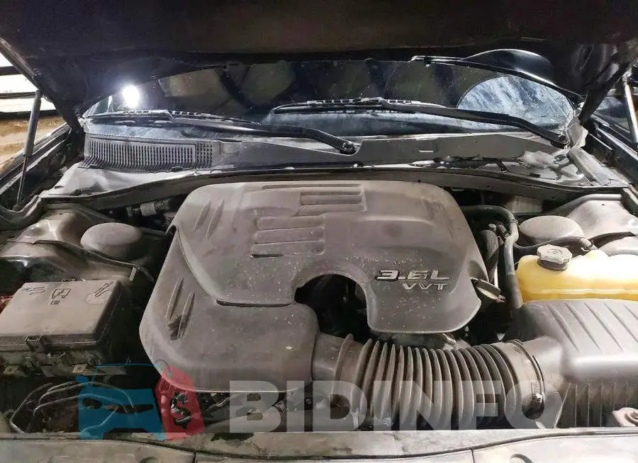 2C3CDXHG3KH614703 Photo# 11