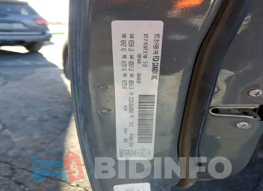 2C3CDXJG6JH292602 Photo# 12