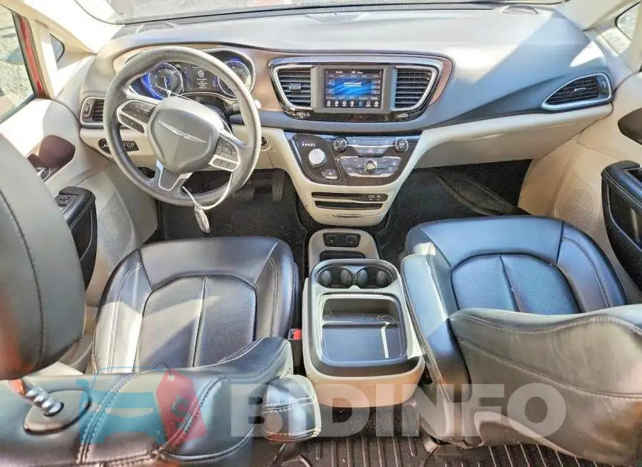 2C4RC1DG1LR172575 Photo# 8