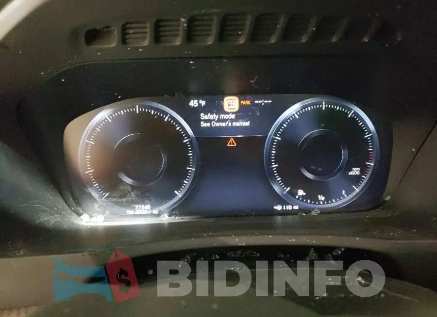 YV4A22PL9L1573243 Photo# 9