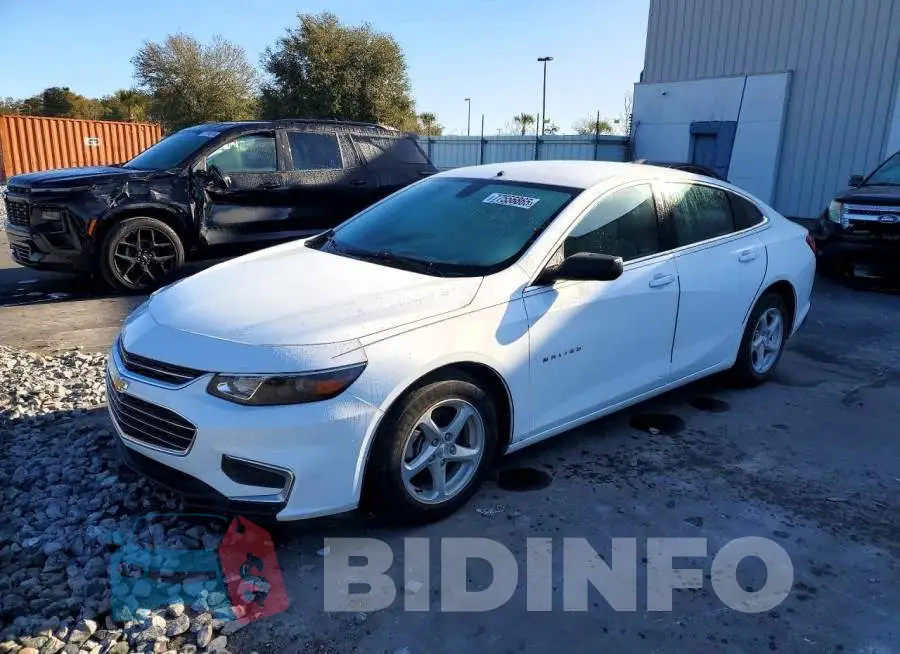 1G1ZB5ST3HF267804 Photo# 1