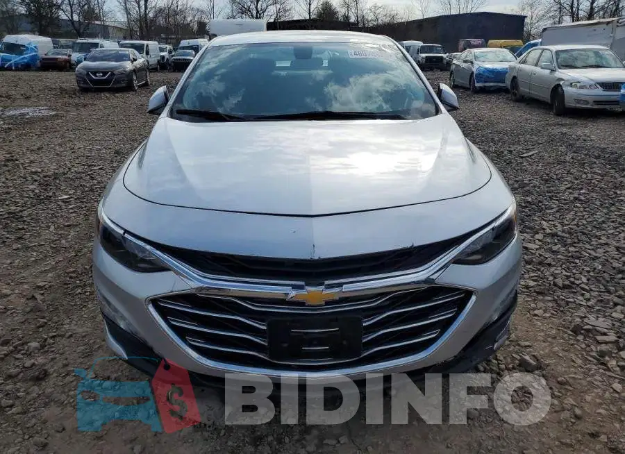 1G1ZD5ST1NF125408 Photo# 5