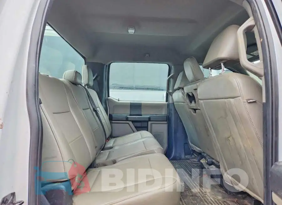 1FT8W3B65NEE20237 Photo# 10