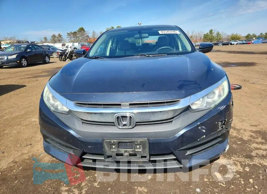 19XFC2F53HE226116 Photo# 5