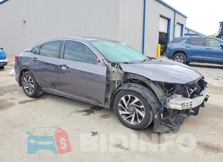19XFC2F74HE066829 Photo# 4