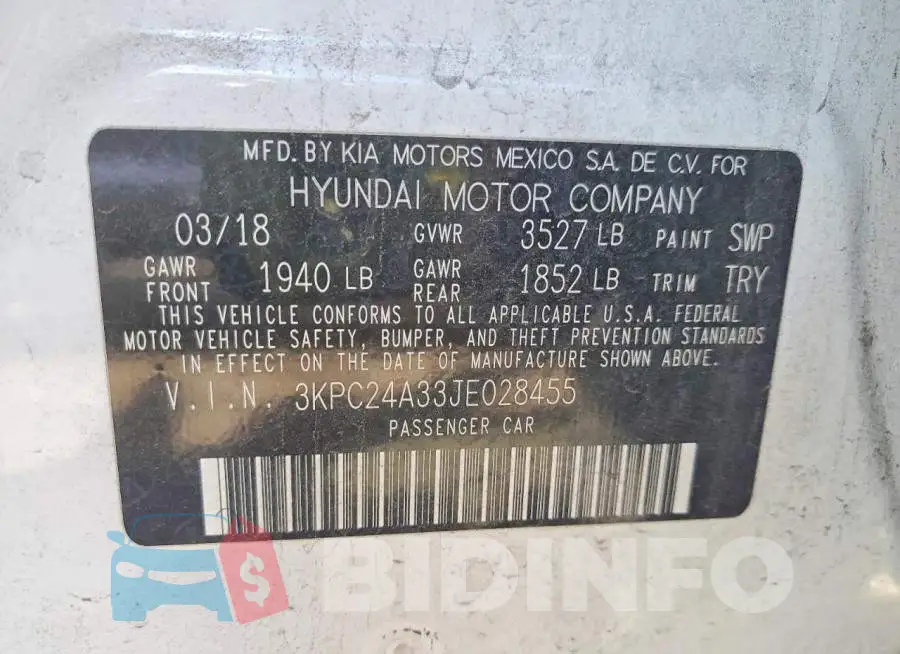 3KPC24A33JE028455 Photo# 12