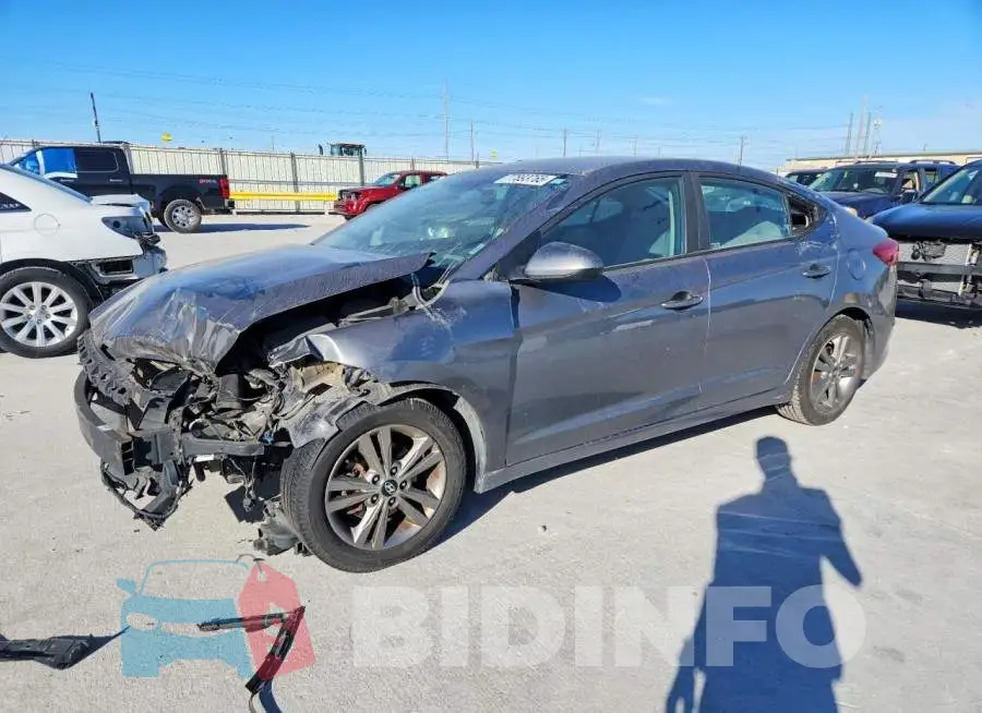 5NPD84LF6JH318422 Photo# 1