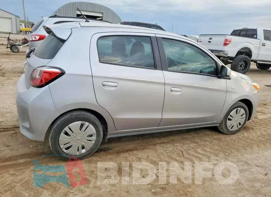 ML32AUHJ5RH001737 Photo# 3