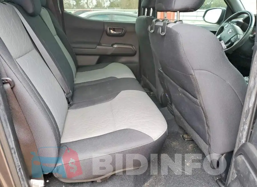 3TYCZ5ANXPT106803 Photo# 10