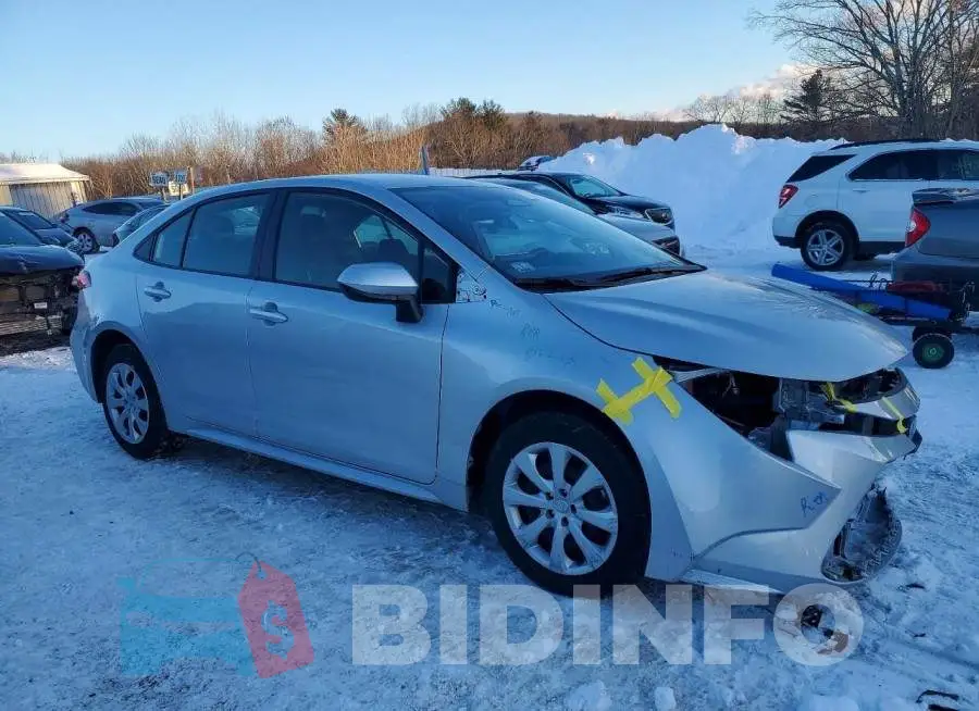 JTDBCMFE2S3093423 Photo# 4