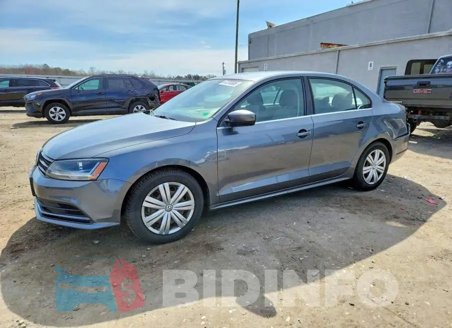 3VW167AJ2HM319067 Photo# 1