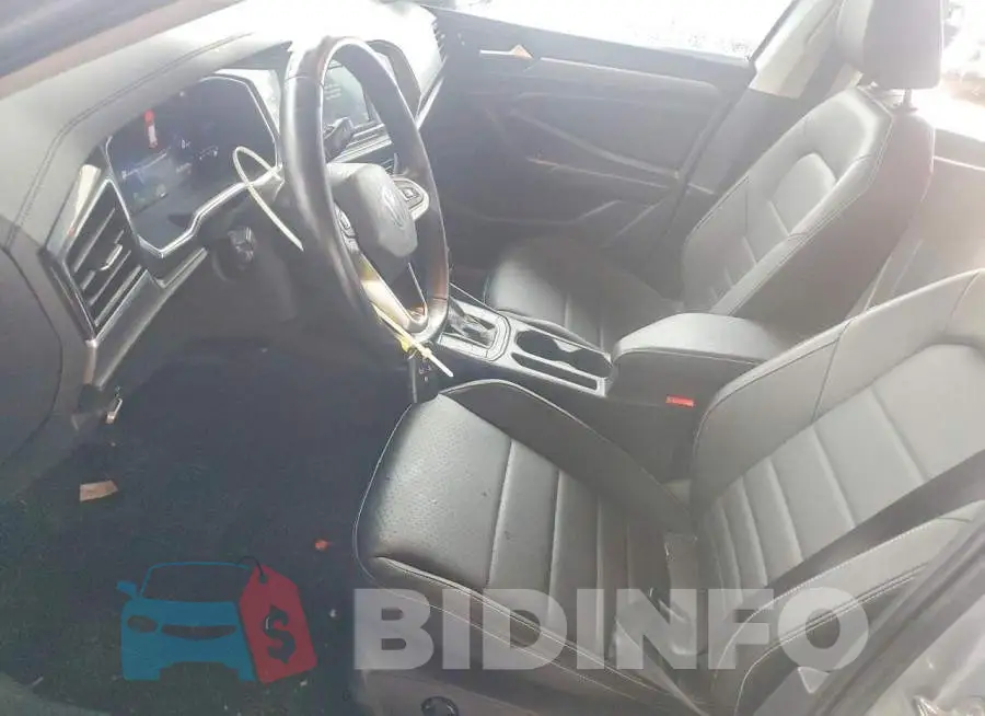 3VW7M7BU5RM002569 Photo# 7