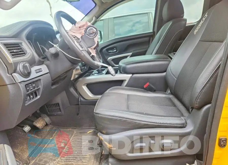 1N6AA1C54JN506480 Photo# 7