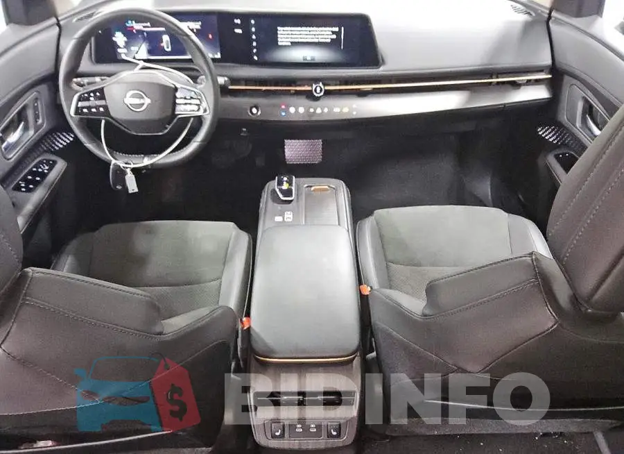 JN8CF0BF4SM761546 Photo# 8