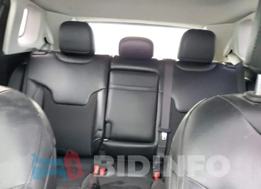 3C4NJDDB9LT145132 Photo# 10