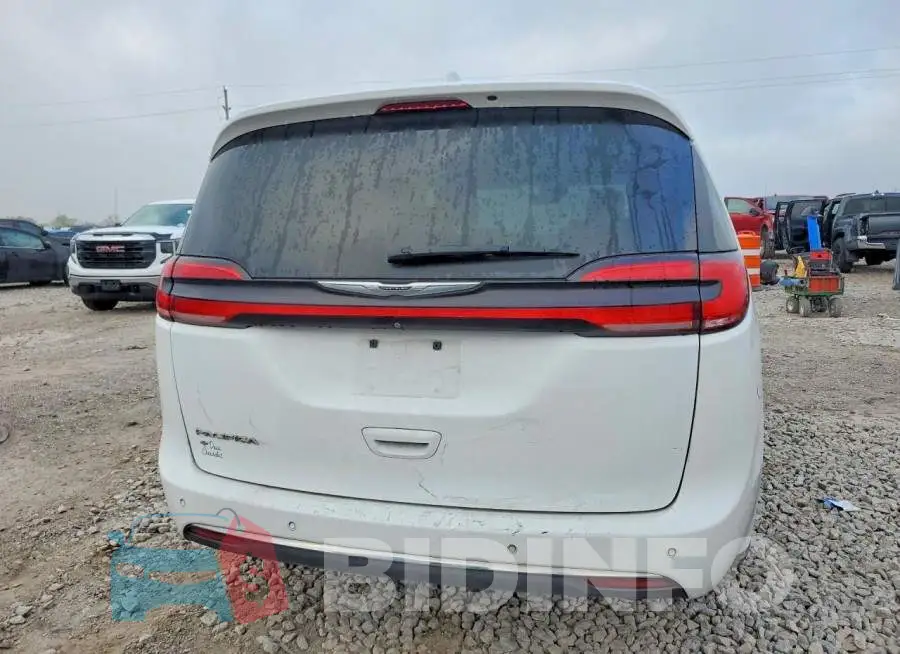 2C4RC1BG4MR574384 Photo# 6