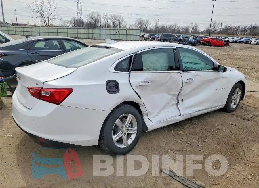 1G1ZD5ST3RF142541 Photo# 3