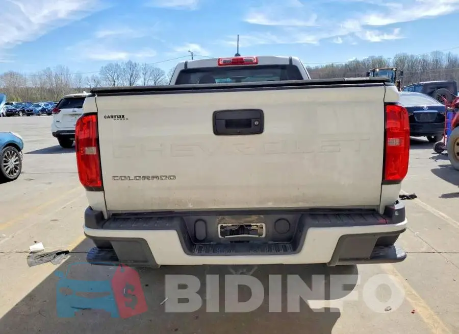 1GCHSBEA3M1185543 Photo# 6