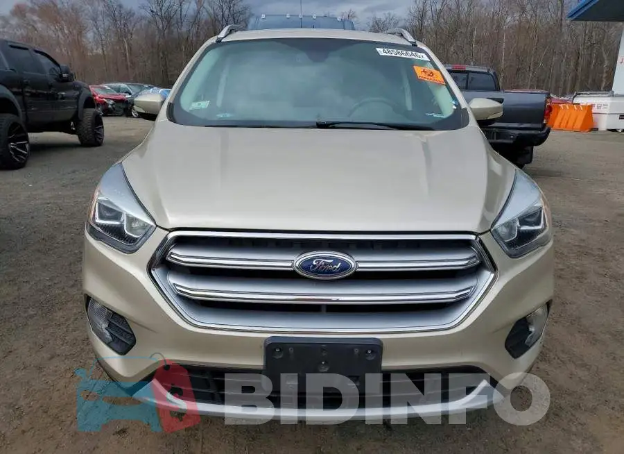 1FMCU9J97HUD80568 Photo# 5