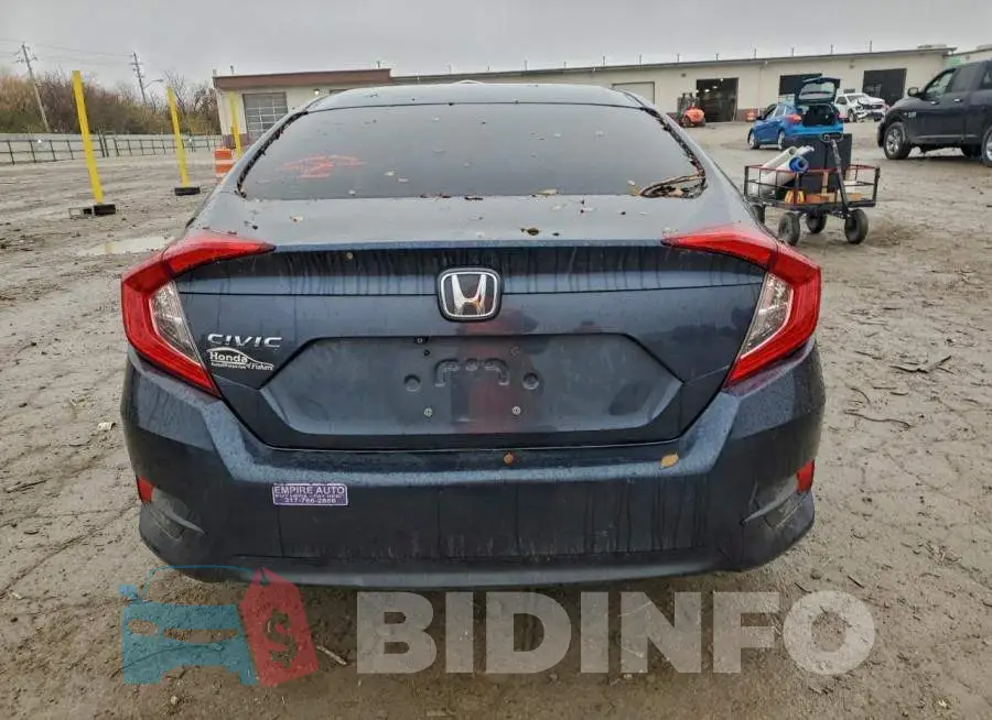 19XFC2F52JE019268 Photo# 6