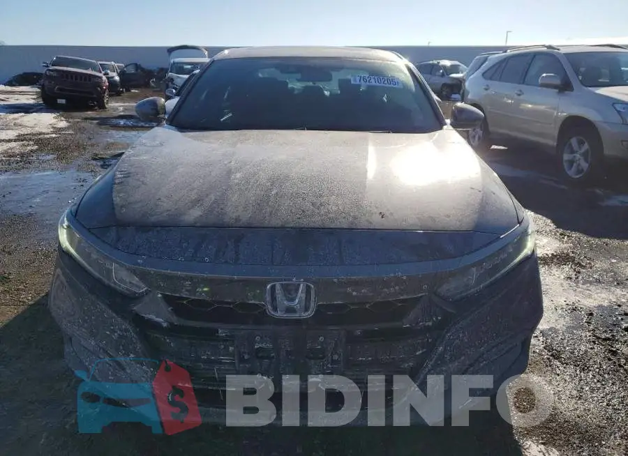 1HGCV2F37KA020501 Photo# 5