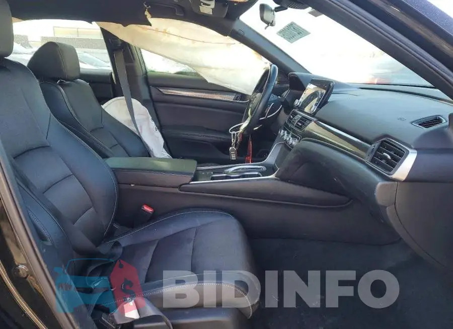 1HGCV2F37KA020501 Photo# 7