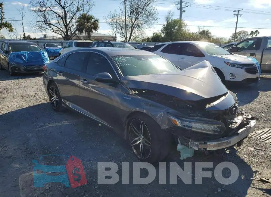 1HGCV3F96MA010264 Photo# 4