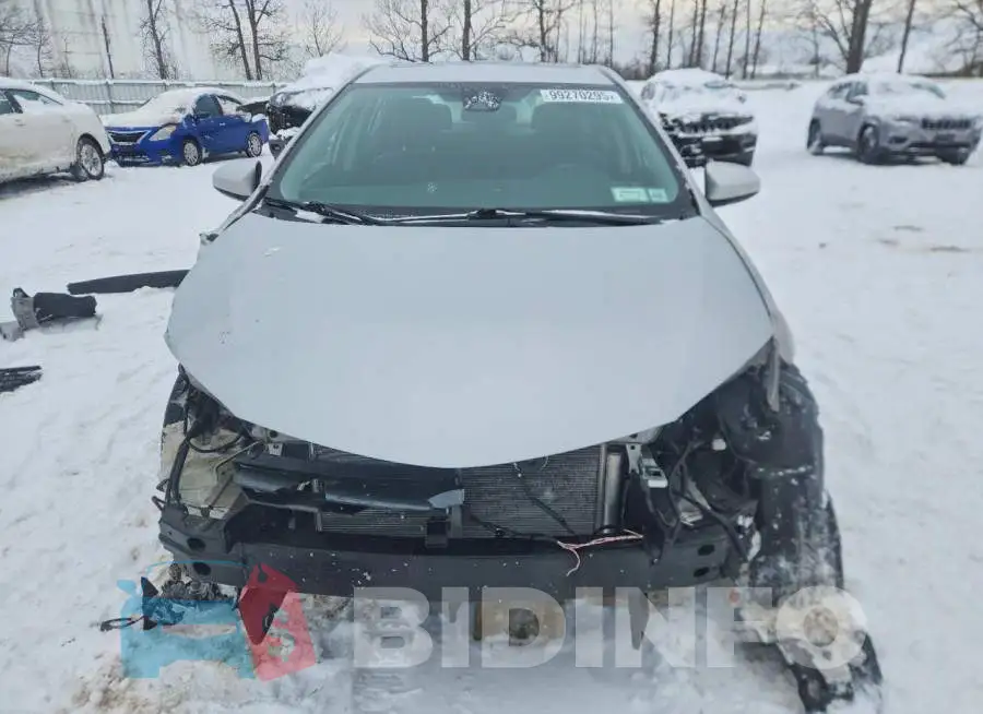 2T1BURHE3KC190824 Photo# 5