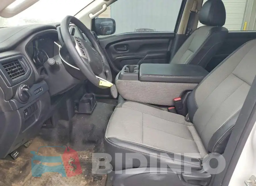 1N6AA1EC5MN535132 Photo# 7