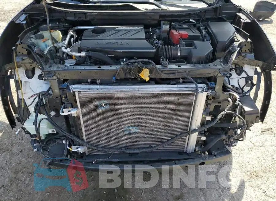 JN8BT3BB0PW185923 Photo# 12