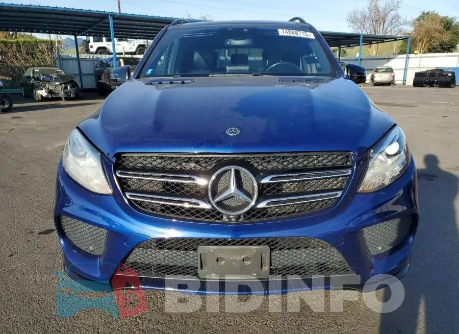 4JGDA5HB5JB104518 Photo# 5
