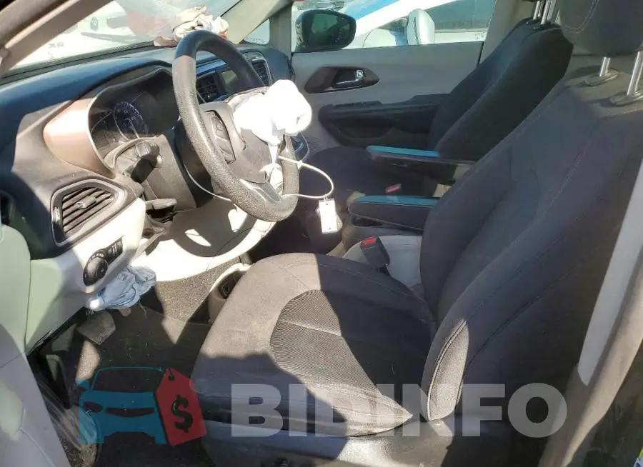 2C4RC1FG5KR576393 Photo# 7