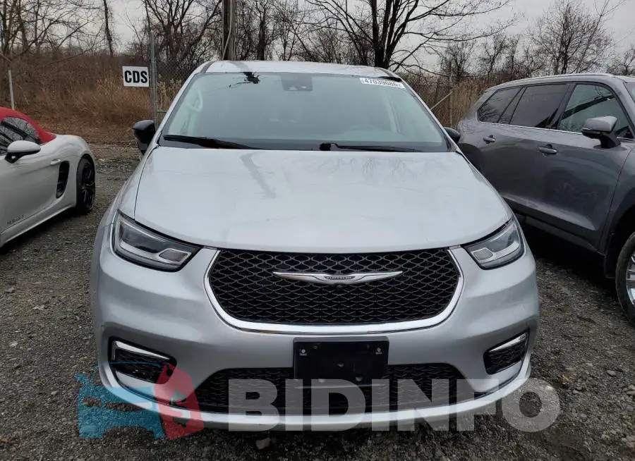2C4RC1S76RR141544 Photo# 5