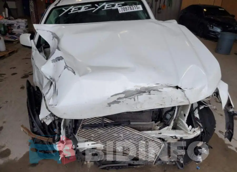 1GCPTDE1XH1306157 Photo# 11