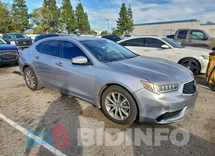 19UUB1F35KA006572 Photo# 4