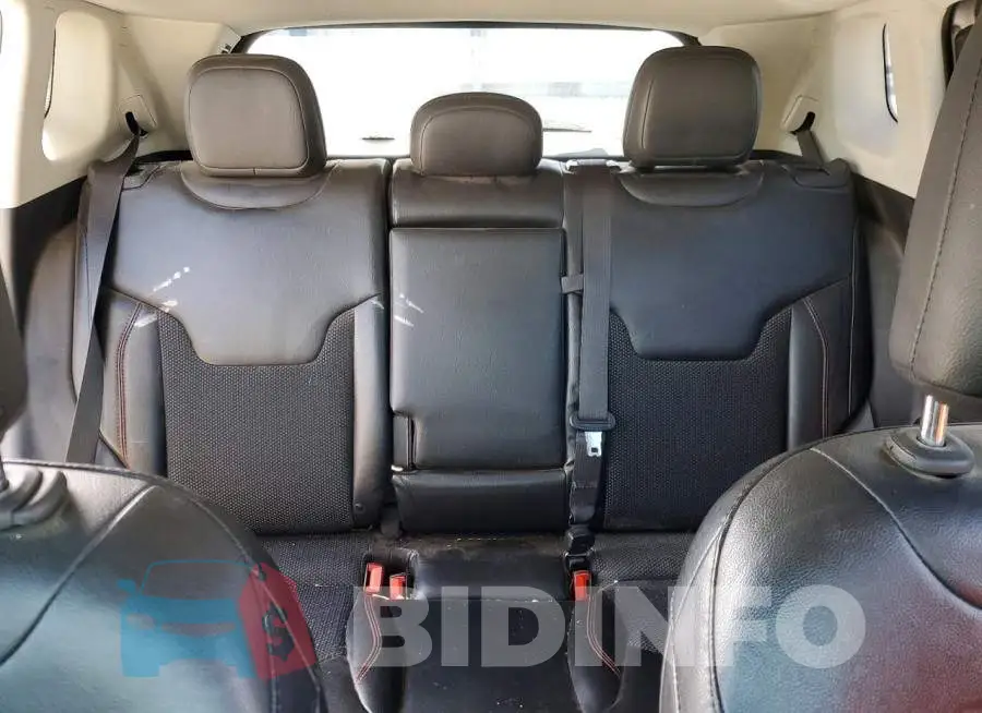 3C4NJDDB9LT163520 Photo# 10