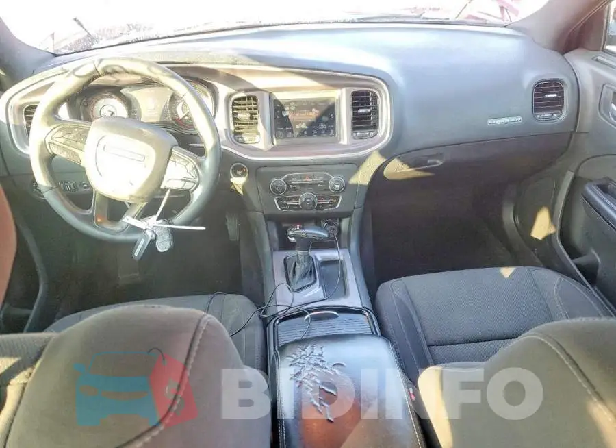 2C3CDXBG3KH668236 Photo# 8