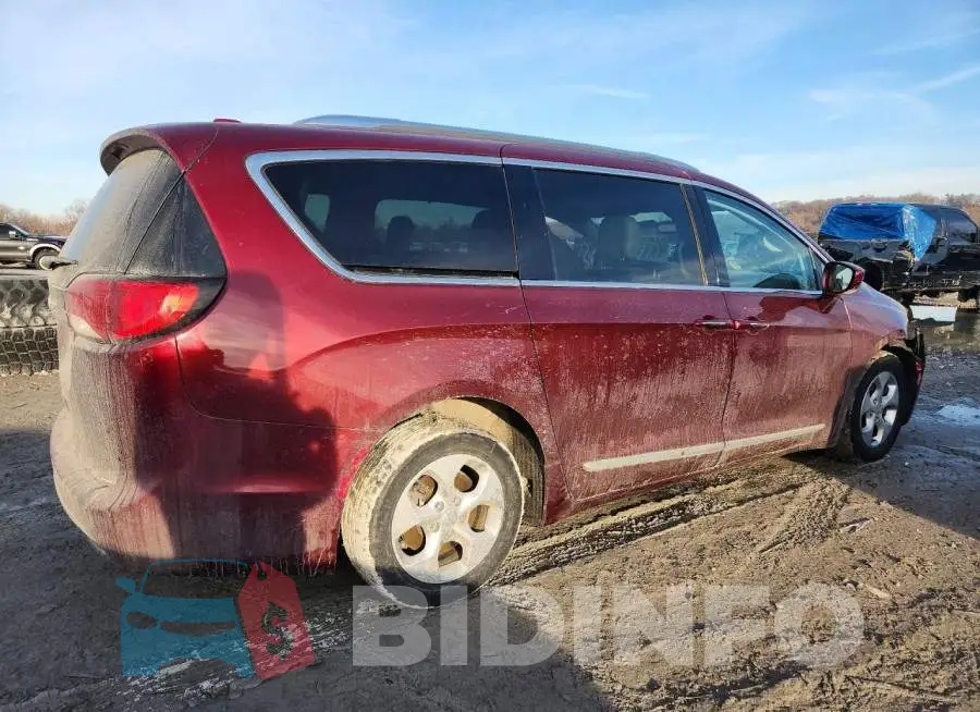 2C4RC1EG2HR637838 Photo# 3
