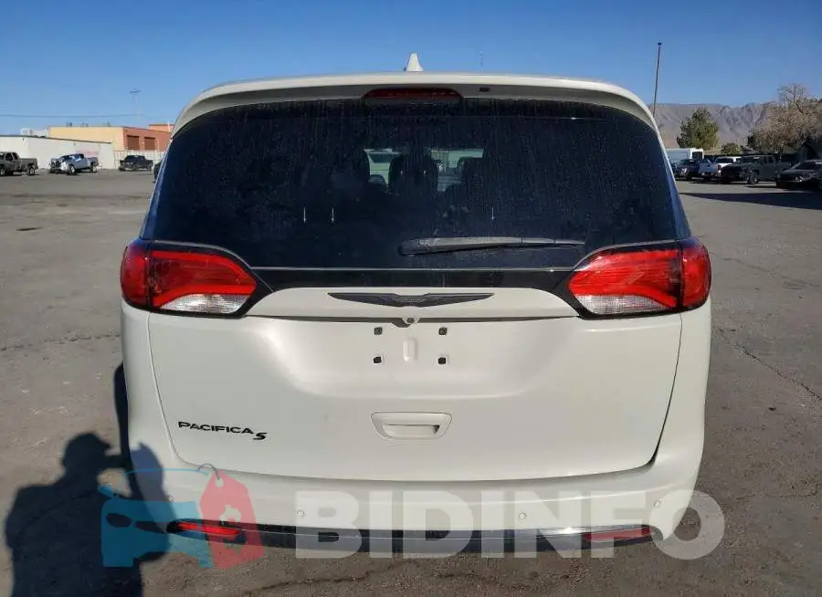 2C4RC1FG7LR109929 Photo# 6