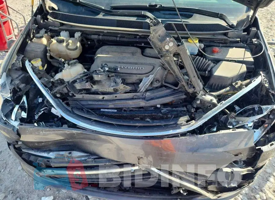 2C4RC1L71JR364982 Photo# 12