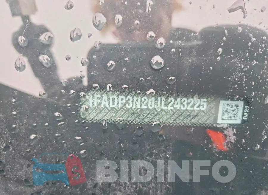 1FADP3N20JL243225 Photo# 12