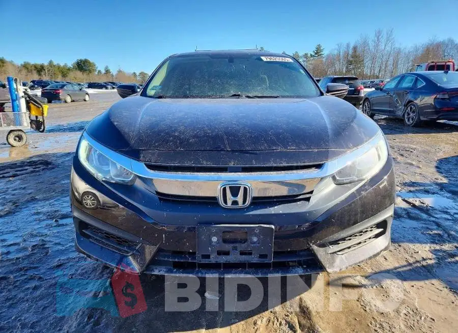 19XFC2F52JE208020 Photo# 5