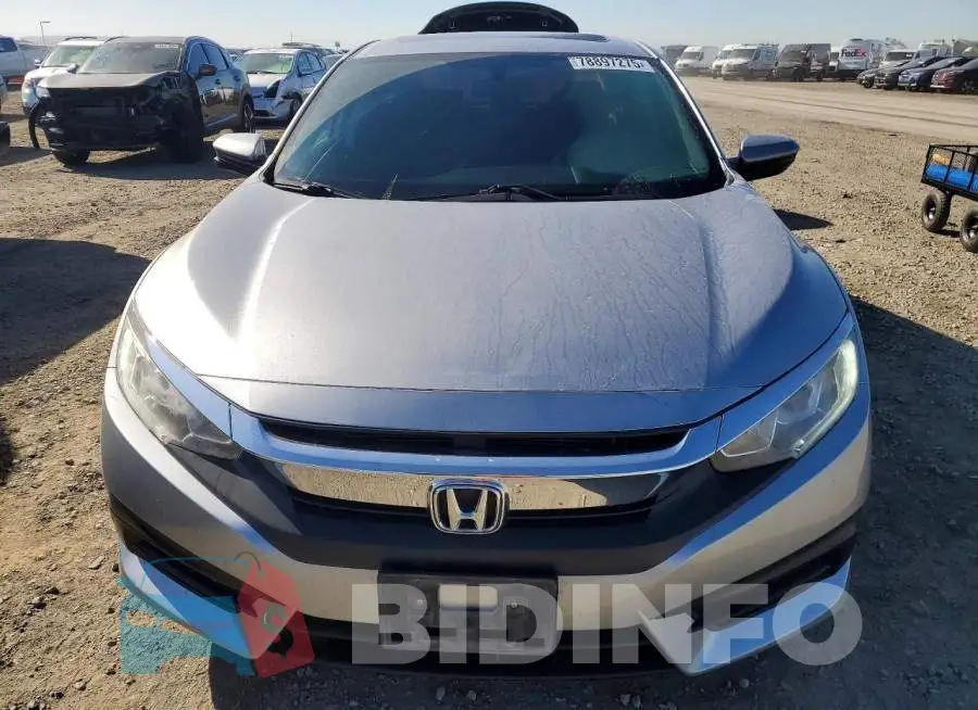 19XFC2F73HE212752 Photo# 5