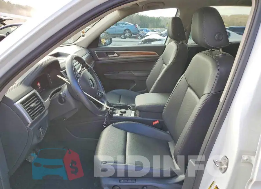 1V2MR2CA2LC505644 Photo# 7